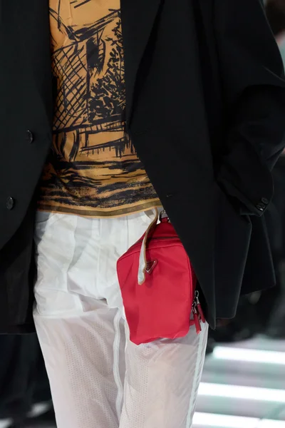 Look 97
